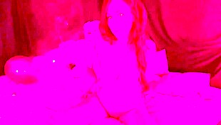 artemisia love smokes naked flashing juicy tits and pussy play 😍🔥