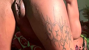 hey wetkittycity's first anal stretch with dildo feels sooo good 😩🍑