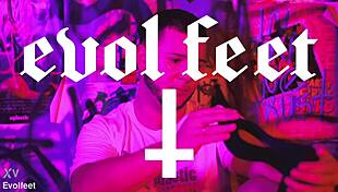 my bbw girlfriend's fat ass n tits n feet... i cum worshippin em all day ugh