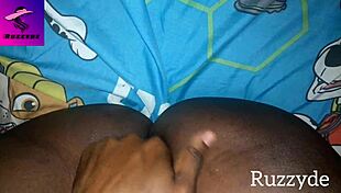 ruzzyde fingers creamy unwashed pussy in morning garage