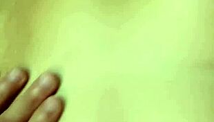 Hey 😏 dive into her deep sexy navel and feel the tease 🔥👅