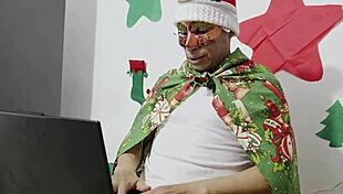 My heart races as boss bends over secretary for doggystyle cowgirl riding on huge cock under christmas tree