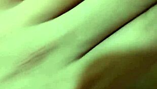 Hey 😏 dive into her deep sexy navel and feel the tease 🔥👅