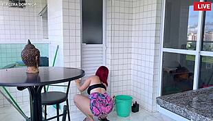 contratei essa empregada rabuda essa bunda no shortinho molhado me deixou louco