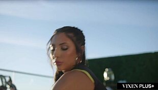 Vixenplus Gianna Dior Devours Big Black Cock at Gym