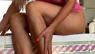 sandy flashes her perfect body before milf anal fisting outdoors