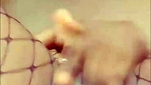 Kneeling jasmine deepthroats and slurps two throbbing cocks