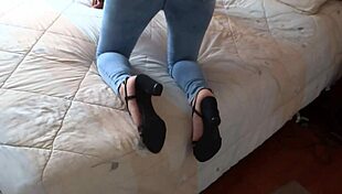 hot stepmom okays my masturbation session staring at her huge curvy ass cheeks