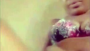 Kneeling jasmine deepthroats and slurps two throbbing cocks