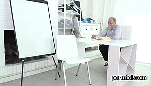 nice bookworm gets seduced 😍 and shagged hard by her older mentor 👨‍🏫