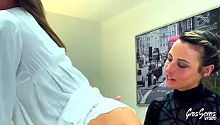 vittoria n pam two sluts eatin each others wet pussies in lingerie