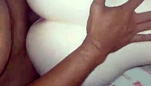 branquinha implora por pau preto de quatro viciada total?