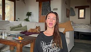 WOW GIRLS SQUIRT HARD FROM INTENSE PUSSY LICKS AND MUFF DIVING!