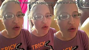 hey i messed up my asmr bubble gum session... listen thru headphones while i chew n pop it all sloppy like uhm yeah glasses foggin up n everything lol