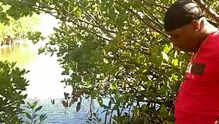 Milf's Beach Quickie Deepthroat Leads to Wet Cumshot