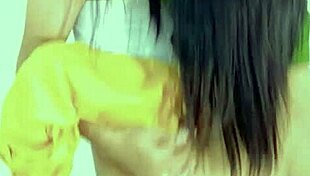 desi bhabhi chut pounded hard with clear horny moans