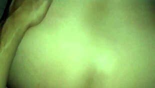 estás listo para cogerme a esta rellenita latina bent over doggystyle intimate?