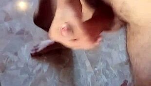 nice average cock jerks off hard with huge cumshot 💦