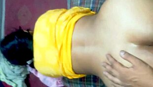 Desi Indian Bhabhi Shows Off Tight Ass Close Up