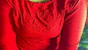 i cant stop fingerin this exotic indian pussy till she squirts all over mms