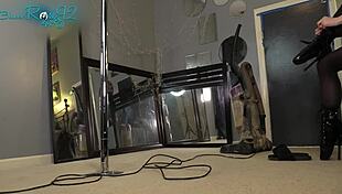 milf housewife vacuums her juicy ass in tight hobble boots fetish