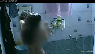 PIU CHAUHAN NIPS SLIP INTO NUDE SEX SCENE!