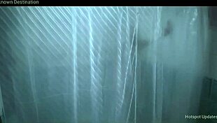 PIU CHAUHAN NIPS SLIP INTO NUDE SEX SCENE!