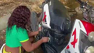 stranger begs for outdoor fuck in woods after i help her