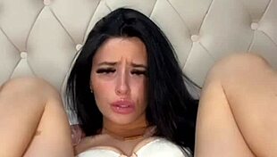 yo this horny american college teen is fingering her wet pussy squirting live on cam