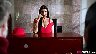 Milf Mother-in-Law Fills Up with Personal Assistant's Creampie