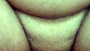check out esposa slidin her wet pussy down that thick cock lovin it