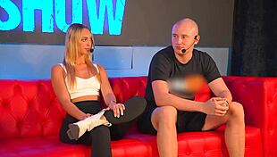 Cofla shuts Medellin bar lights to fuck slim Argentinian with 24cm cock