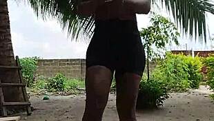 Can you believe crazybitch got tortoise gift from fan then gapes tight pussy anal solo?