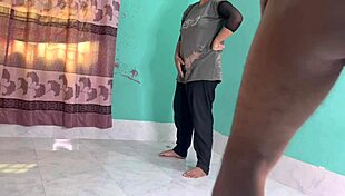 Bangladeshi Girlfriend Rides Boyfriend in Sultry Bangla Bhabhi Tryst