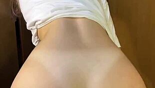 best lap dance ever! my skinny roommate grinds huge ass cowgirl on lap 🔥🍑