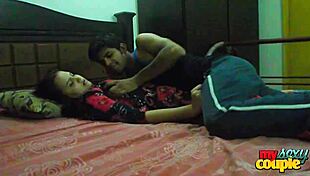 im fuckin sonia bhabhi so hardcor!!