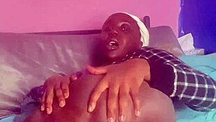 this huge ebony ass spread wide, fuck it deep or walk away