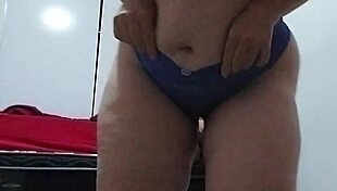 you ever seen a hot tattooed brazilian milf's big ass take hard pov machine fucking? vivi guedez cums