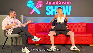 Cofla shuts Medellin bar lights to fuck slim Argentinian with 24cm cock