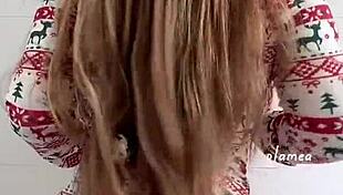 Sexy latina gremista dances ass in tight jeans and panties shorts