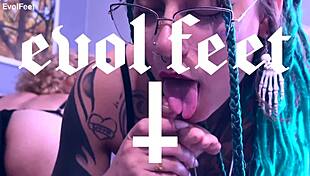 Kick off morning right sucking my toes then lick up to pussy