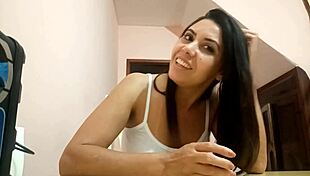 Sarah Rosa vlogs her big ass tits and horny amateur milf play