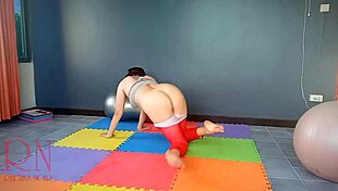 Nude yoga babe regina noir rips leotard for acrobatic gym fuck!