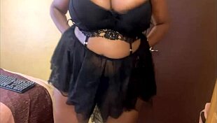 curvy cheating ebony milf teases her huge ass online