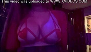 What if Italian milf artemisia's big natural tits bounced juicily right at the curb?