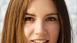 Mistress Kittiwips hogties him for footjob joi in french audio fantasy