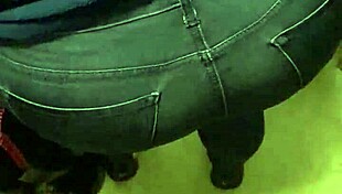 Candid curves of a voluptuous Spanish wife on display