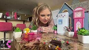 giantess unaware of her craving for screaming tiny fighters in her mouth
