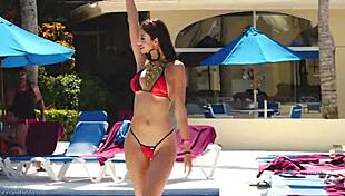 Farina Chaparro's Tall Mexican Model Body Stuns!