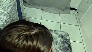 minha madrasta me deu um boquete babado e garganta profunda... ai eu fodi ela forte 😍💦
